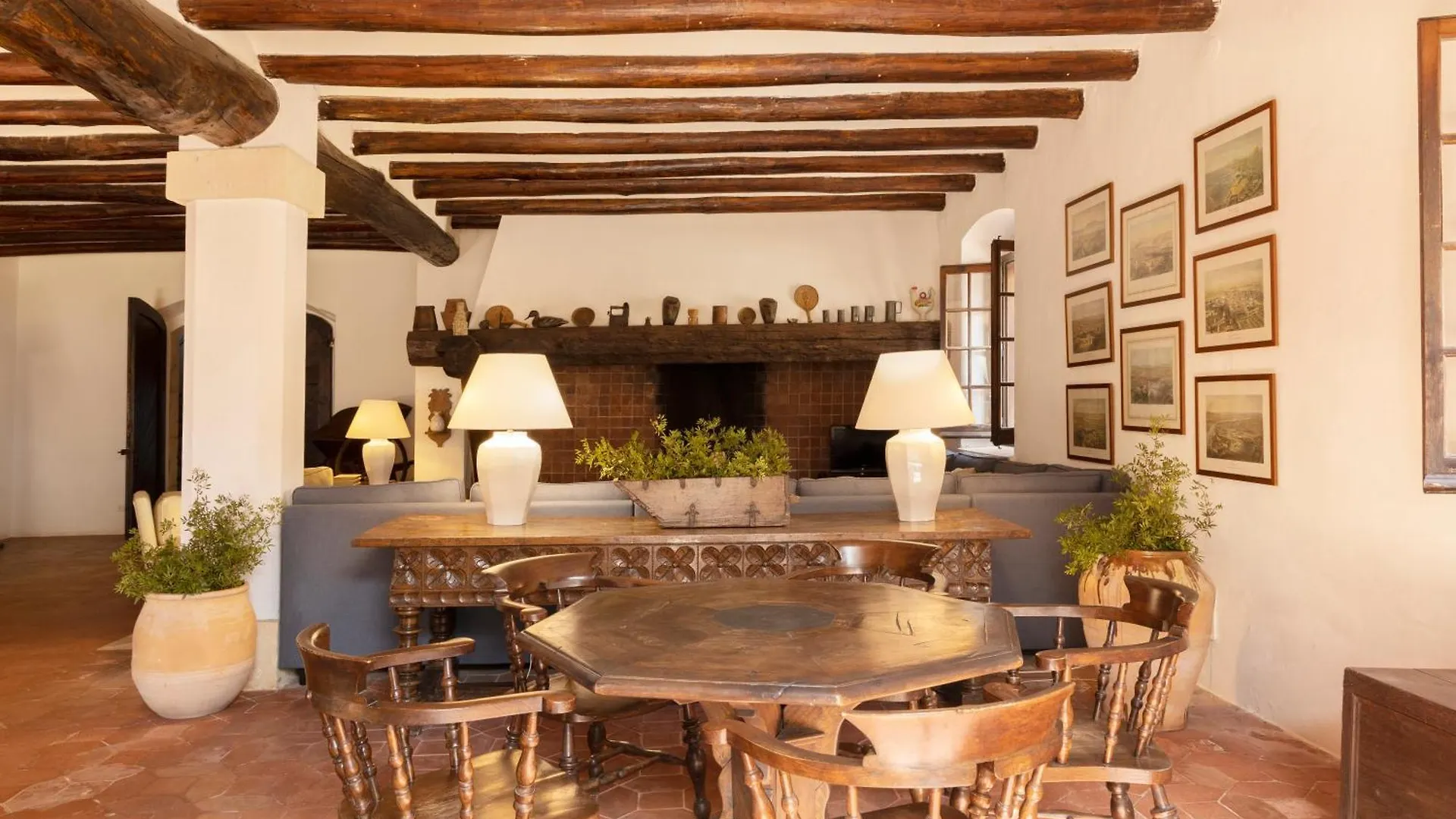 Masia Sitges: Farmhouse Retreat with Vineyard Views Cubelles Spain
