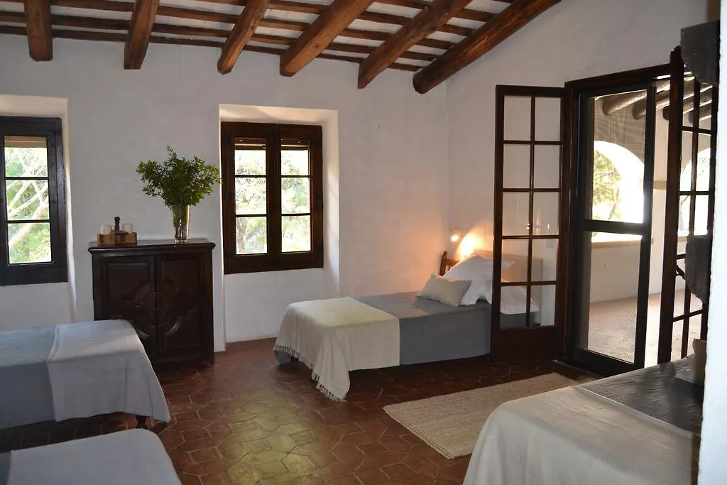 Masia Sitges: Farmhouse Retreat with Vineyard Views Cubelles 0*,