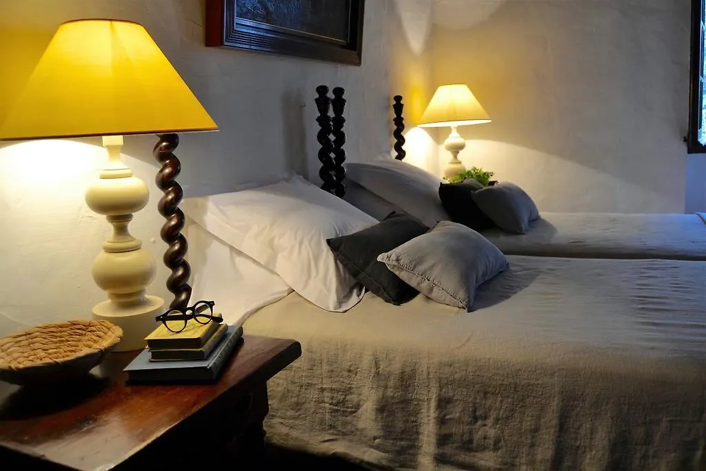 Masia Sitges: Farmhouse Retreat with Vineyard Views Cubelles Villa