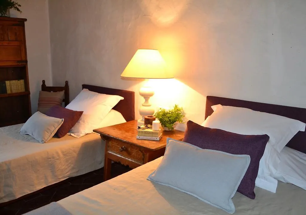 Villa Masia Sitges: Farmhouse Retreat with Vineyard Views Cubelles