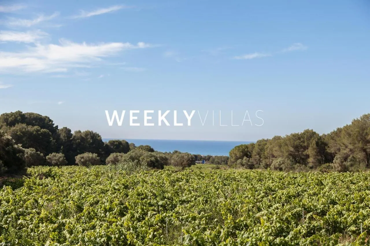 Masia Sitges: Farmhouse Retreat with Vineyard Views Cubelles 0*,  Spain