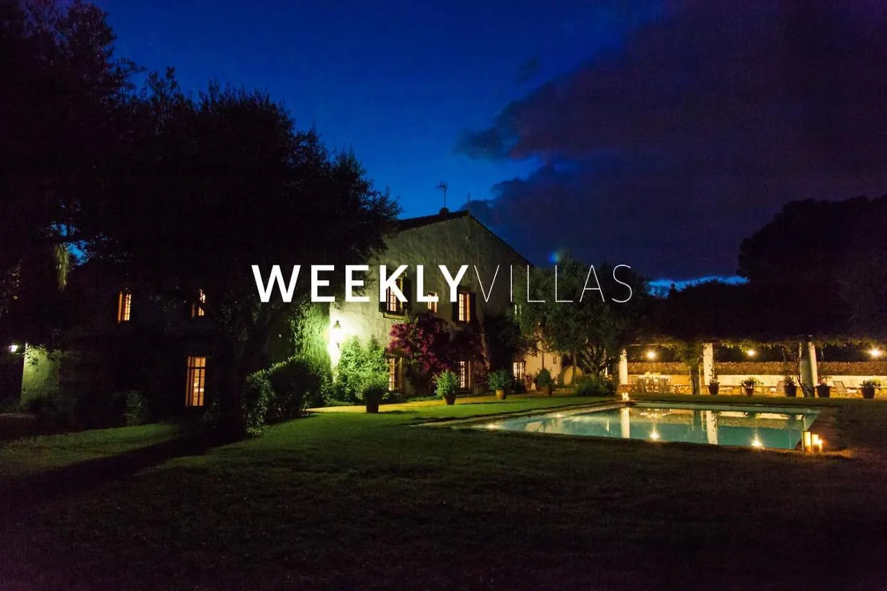 Masia Sitges: Farmhouse Retreat with Vineyard Views Cubelles Villa