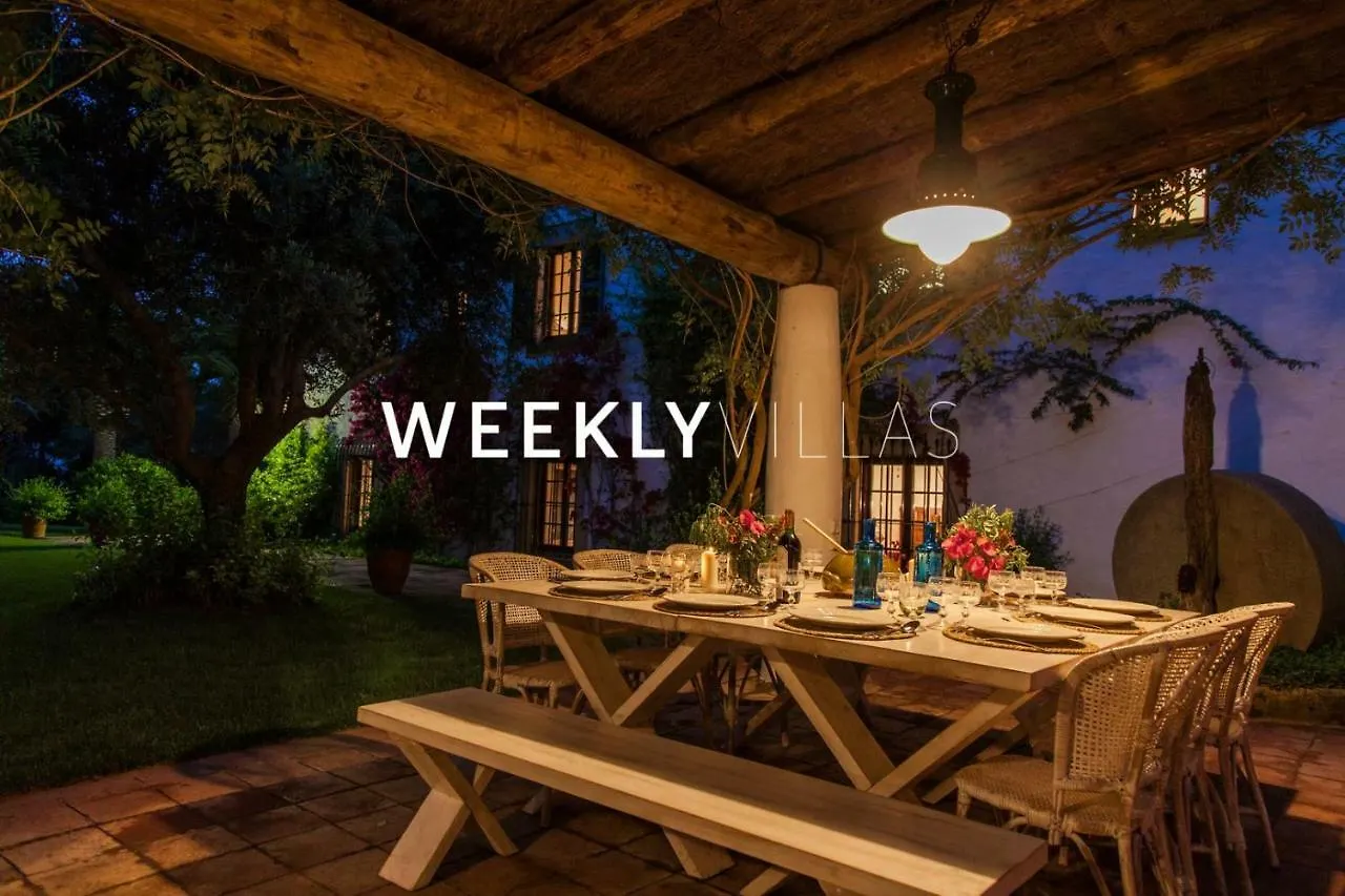 Villa Masia Sitges: Farmhouse Retreat with Vineyard Views Cubelles